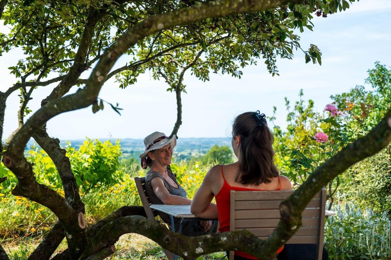 Chambres Et Table D'Hotes - Les Jardins De La Longagne Saussenac Exteriér fotografie